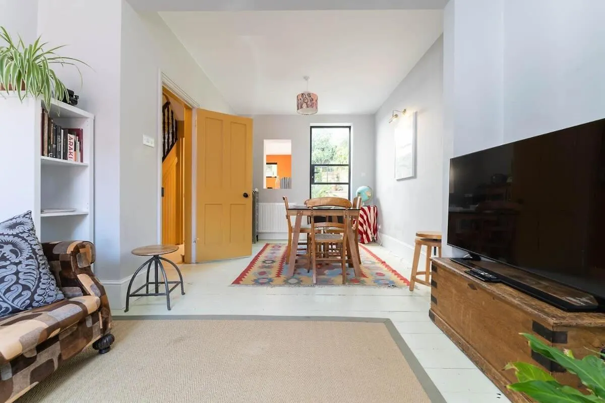 Host & Stay - Grove Townhouse برايتون