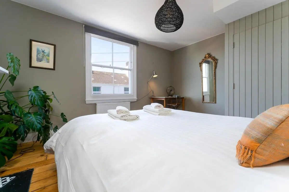 Host & Stay - Grove Townhouse برايتون بيت للعطل